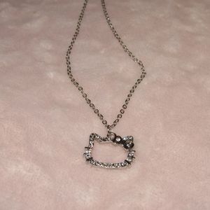 Hello kitty necklace